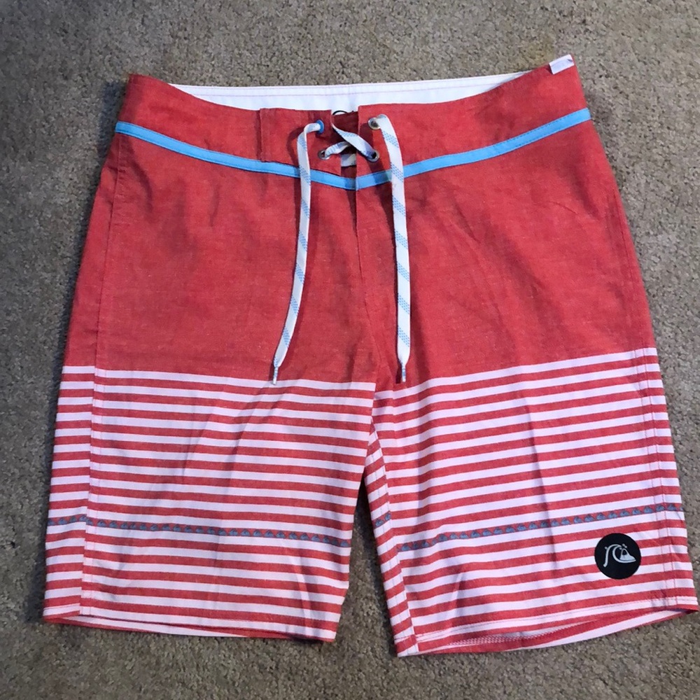 Men’s quicksilver board shorts